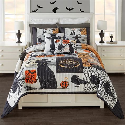 Gella Colorblock Reversible Quilt Set with Throw Pillow. . Halloween bedding queen